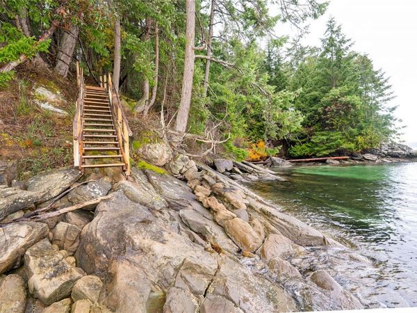 148 Pilkey Point Rd, Thetis Island, BC V0R 2Y0