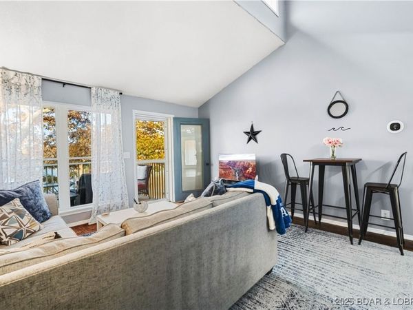 875 Parkside Place, Unit 402D, Osage Beach, MO 65065