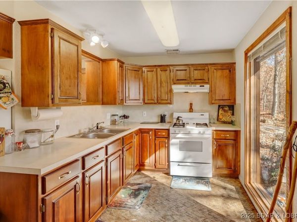 16376 Twisted Tree Road, Barnett, MO 65011