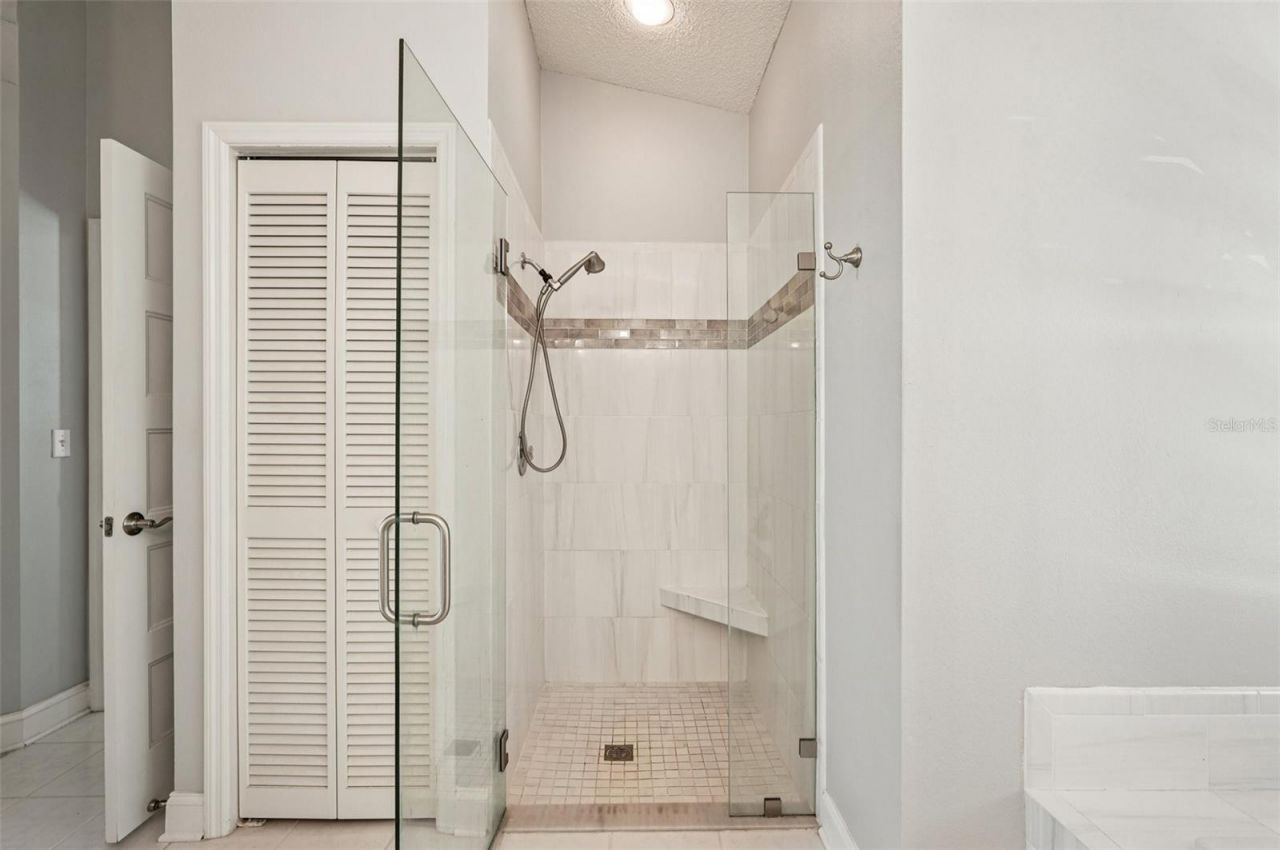 3821 Garden Lakes Estates Drive, Bradenton, FL 34203 Photo