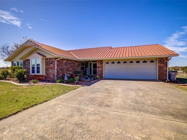 19708 Persimmon Lane, Tecumseh, OK 74873