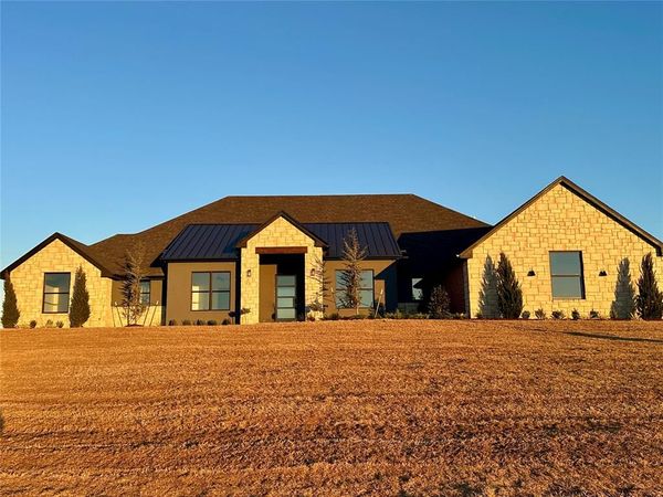 1353 High Meadow Lane, Goldsby, OK 73093