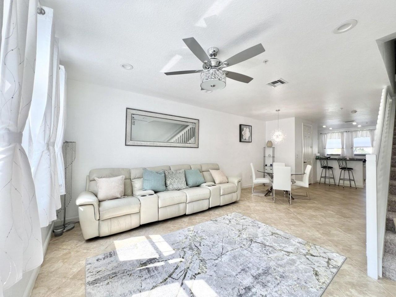 840 Marina Del Ray Lane, Unit 2, West Palm Beach, FL 33401 Photo