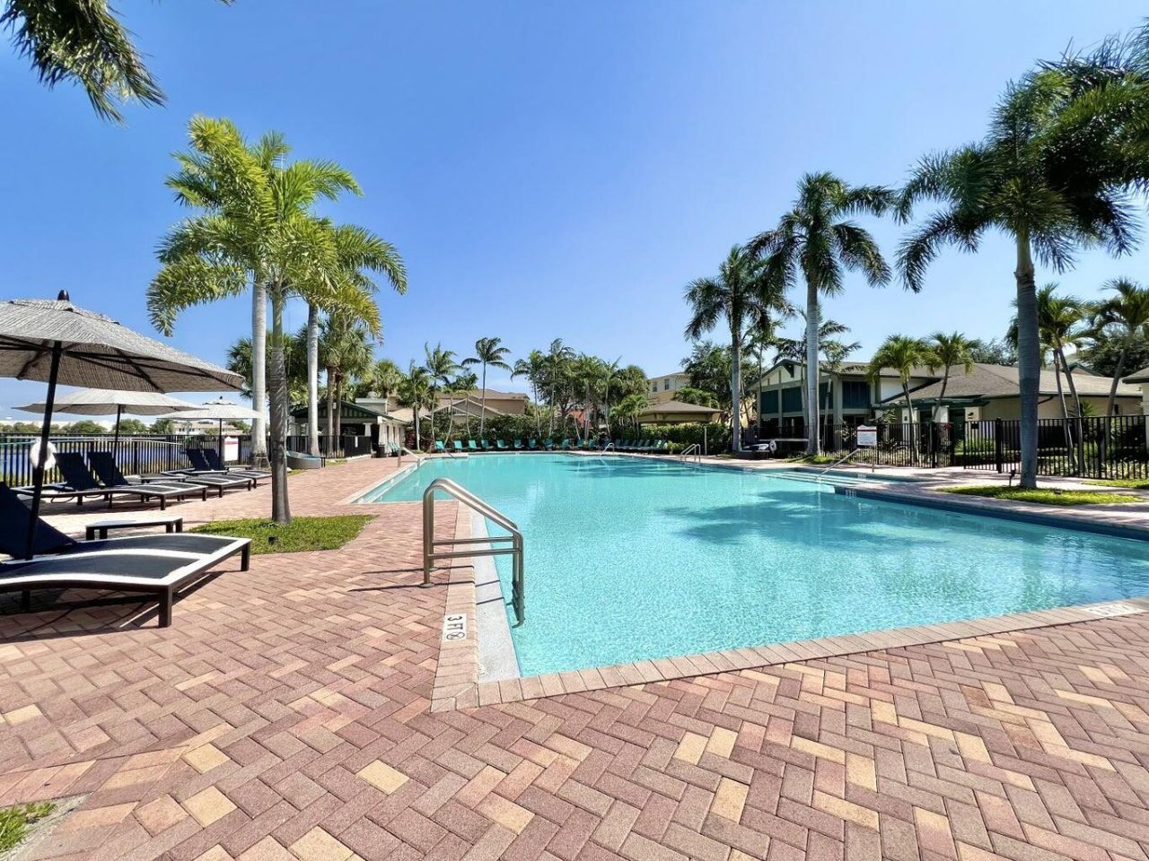 840 Marina Del Ray Lane, Unit 2, West Palm Beach, FL 33401 Photo