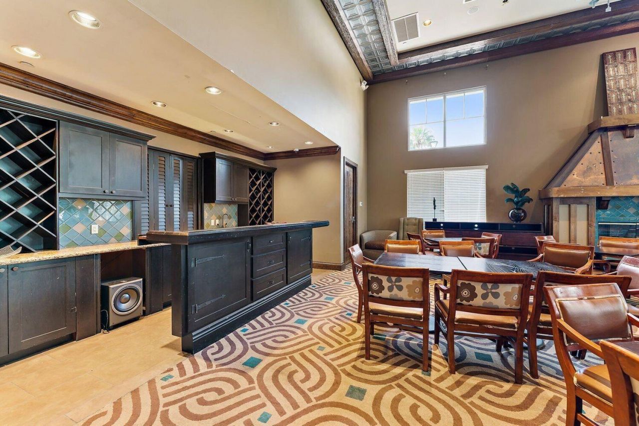 500 Pacific Grove Drive, Unit 8, West Palm Beach, FL 33401 Photo