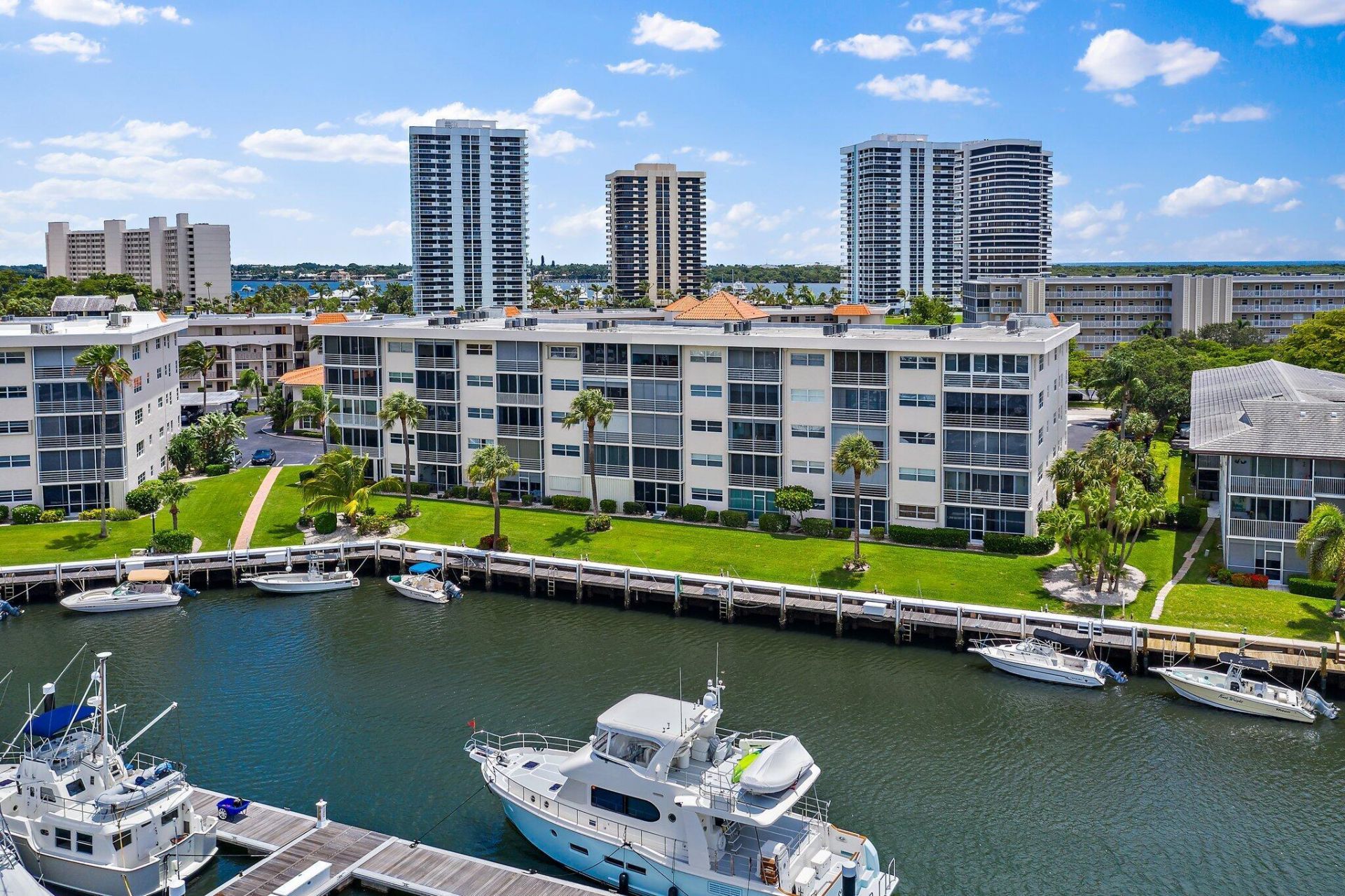 29 Yacht Club Drive, Unit 407, North Palm Beach, FL 33408 Photo