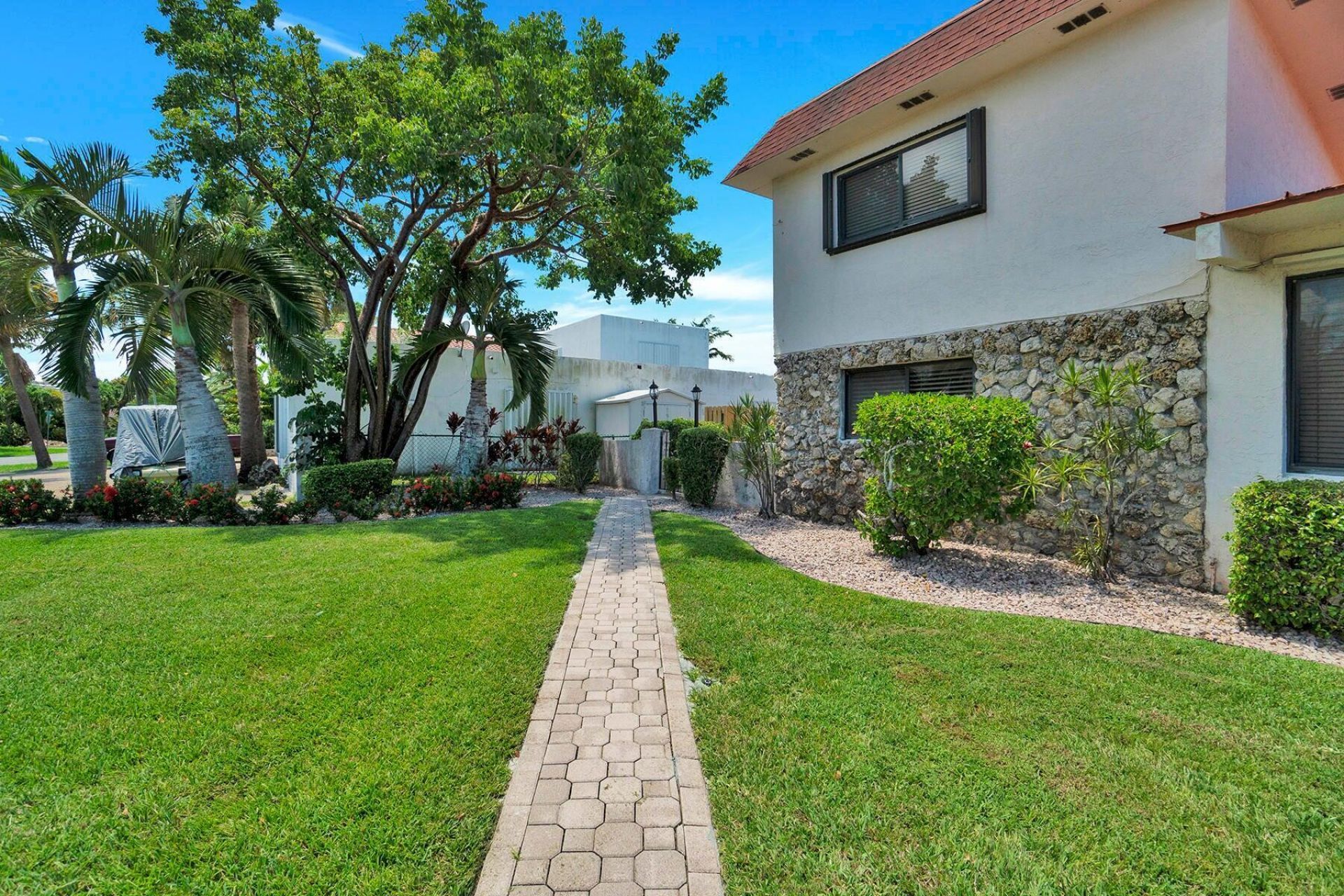 1901 N Riverside Drive, Unit Apt 1, Pompano Beach, FL 33062 Photo