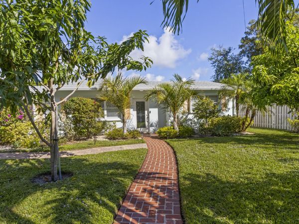 215 NE 17th Street, Delray Beach, FL 33444