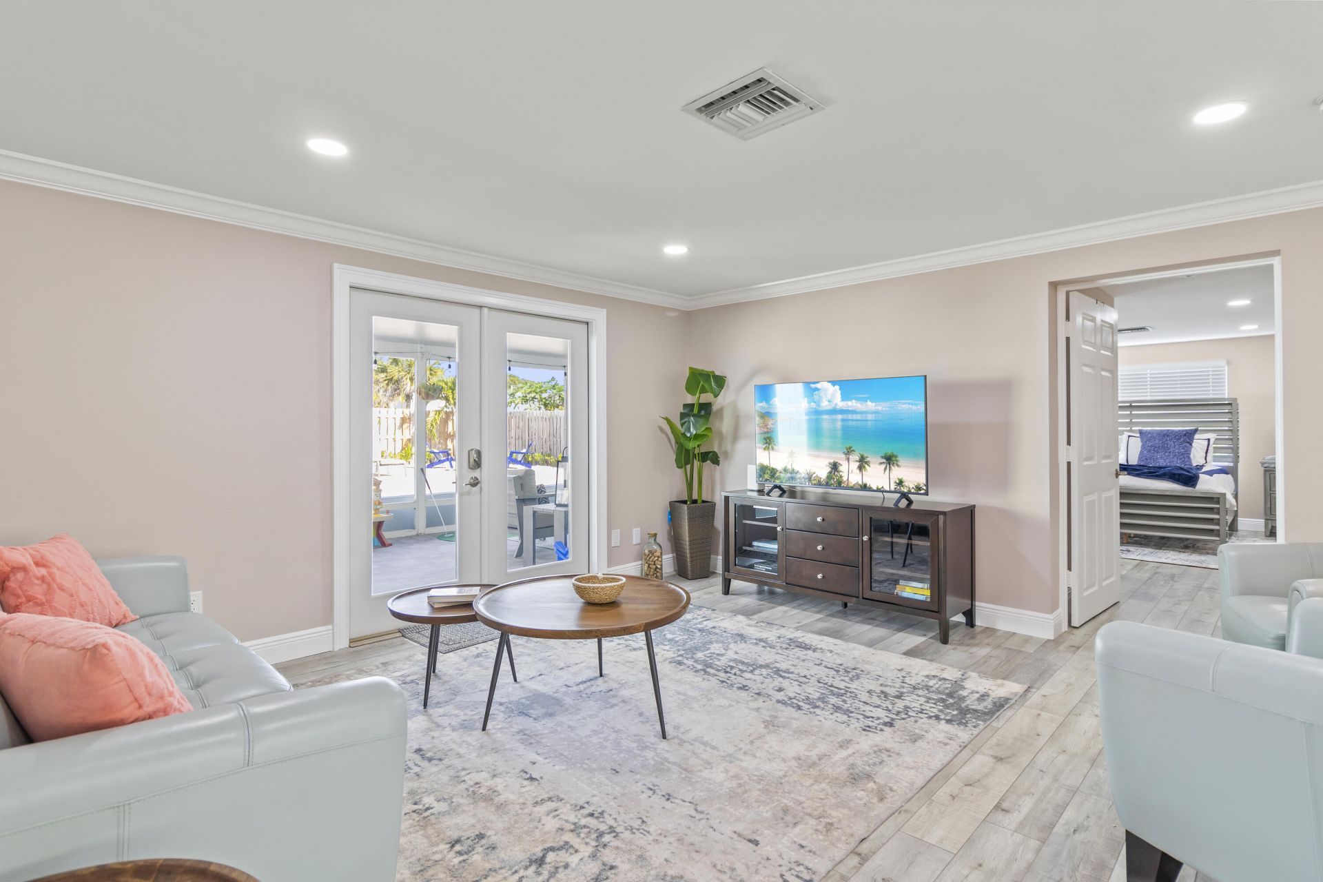 215 NE 17th Street, Delray Beach, FL 33444 Photo