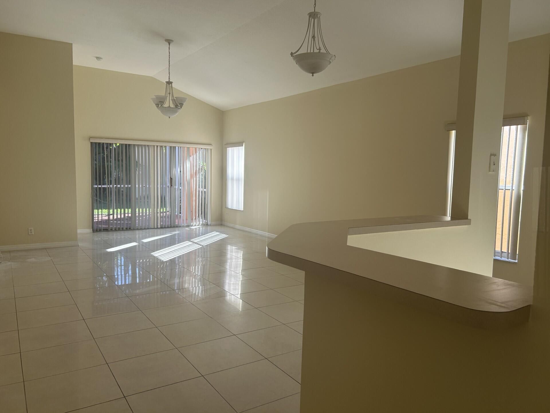 8008 Via Hacienda, Palm Beach Gardens, FL 33418 Photo