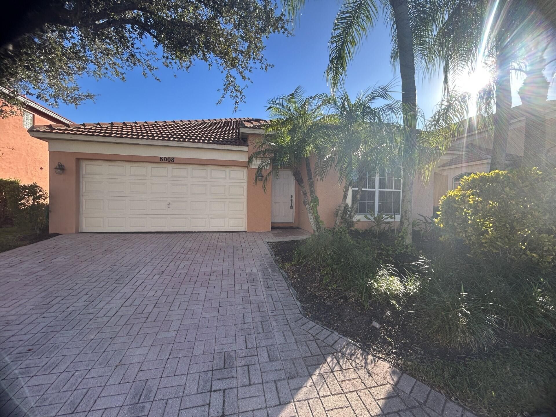 8008 Via Hacienda, Palm Beach Gardens, FL 33418 Photo