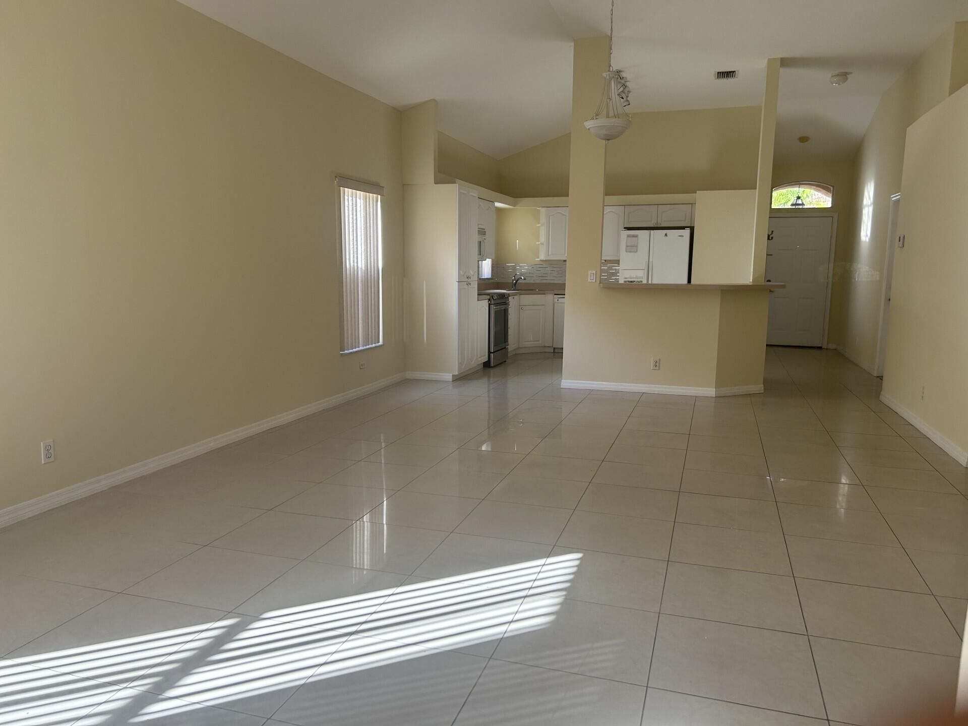 8008 Via Hacienda, Palm Beach Gardens, FL 33418 Photo
