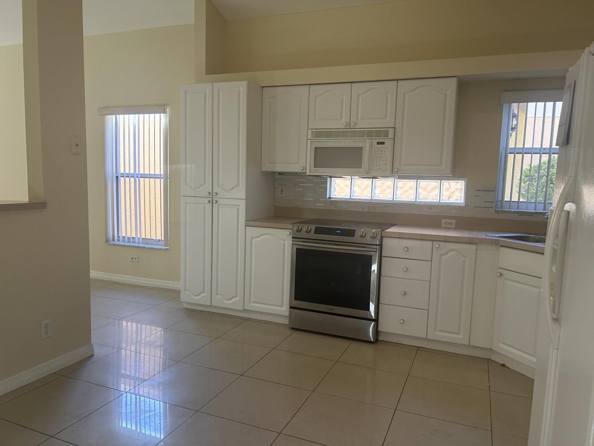 8008 Via Hacienda, Palm Beach Gardens, FL 33418 Photo