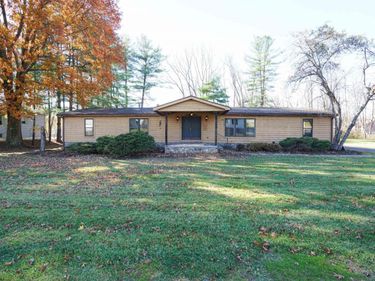 221 Broadway Avenue, Bridgeport, WV 26330