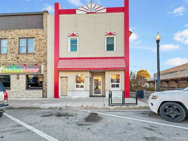 905 Delta Avenue, Gladstone, MI 48983