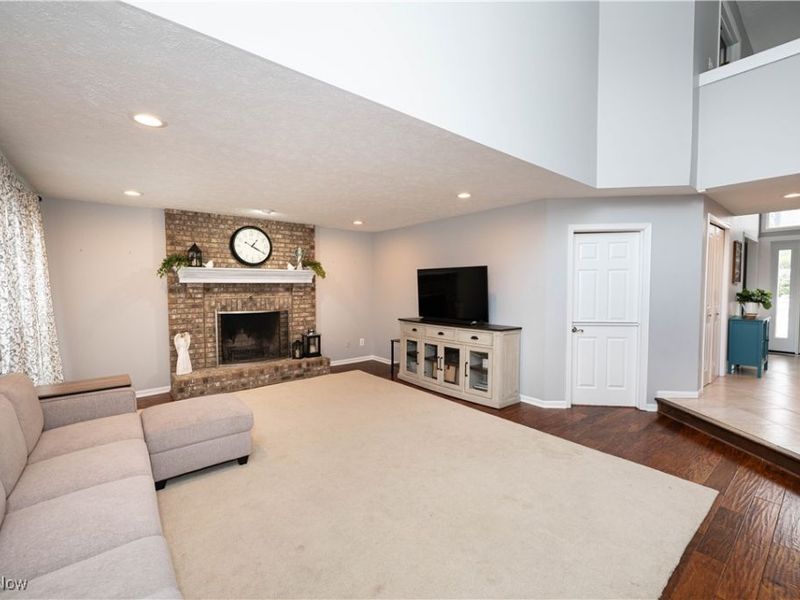 363 Miner Road, Highland Heights, OH 44143 Photo 12