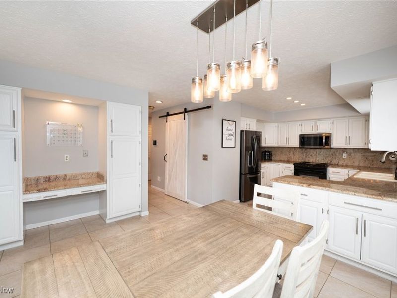 363 Miner Road, Highland Heights, OH 44143 Photo 16