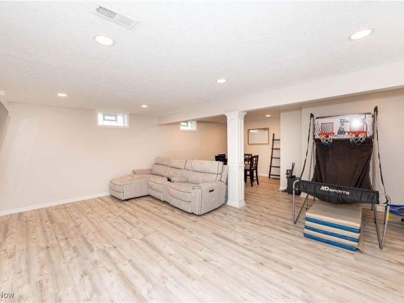 363 Miner Road, Highland Heights, OH 44143 Photo 39