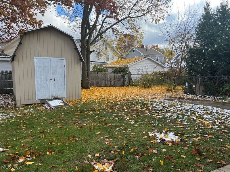 1085 Chalker Street, Akron, OH 44310 Photo 16