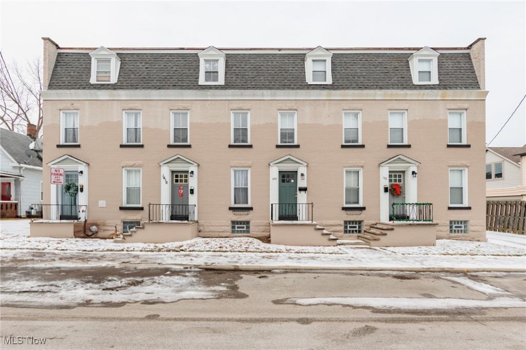 1412 Winchester Avenue, Lakewood, OH 44107