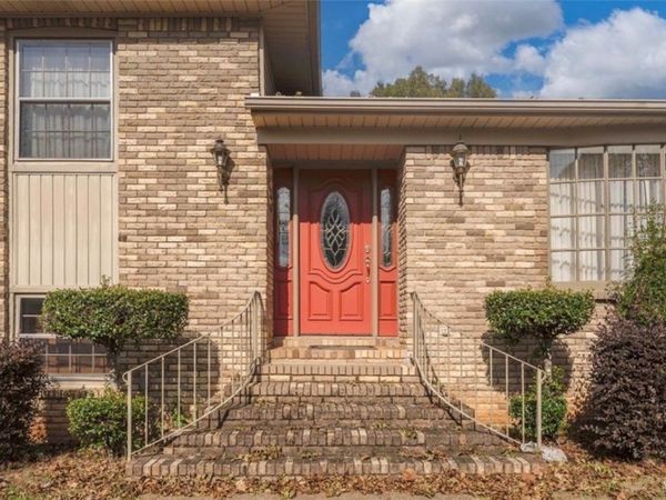 4020 19th Street, Tuscaloosa, AL 35401