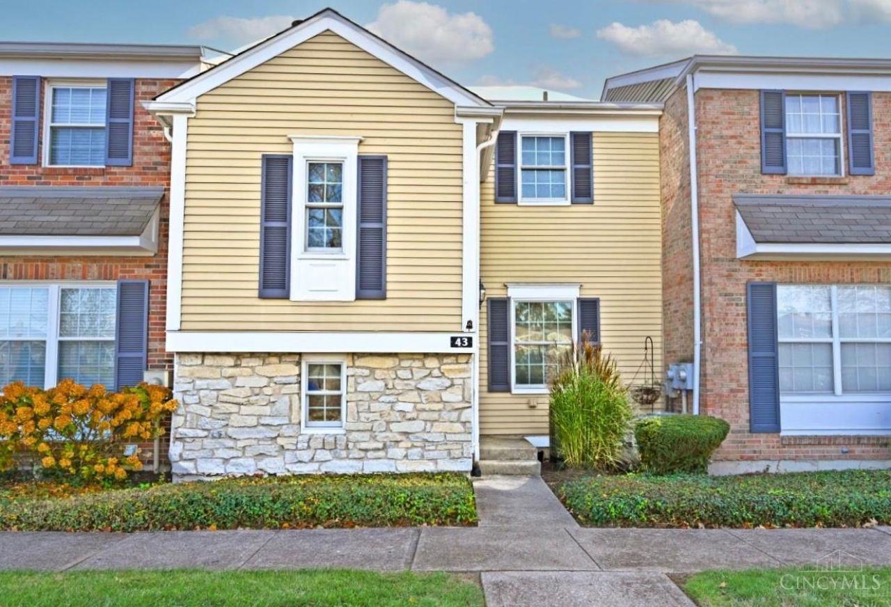 43 Applewood Drive, Fairfield, OH 45014 Main Photo