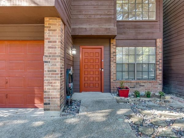 6107 Summer Creek Circle, Dallas, TX 75231