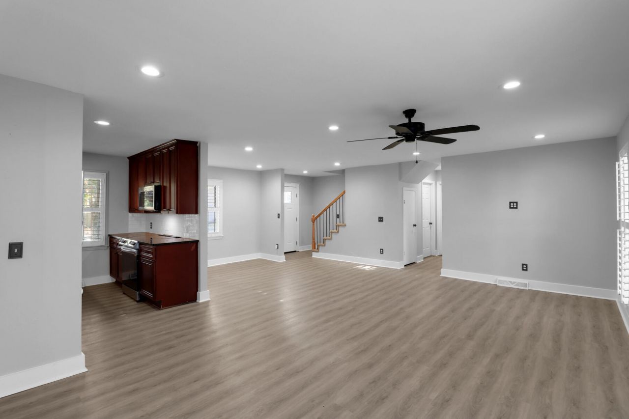 1944 Woodland Road Photo 10