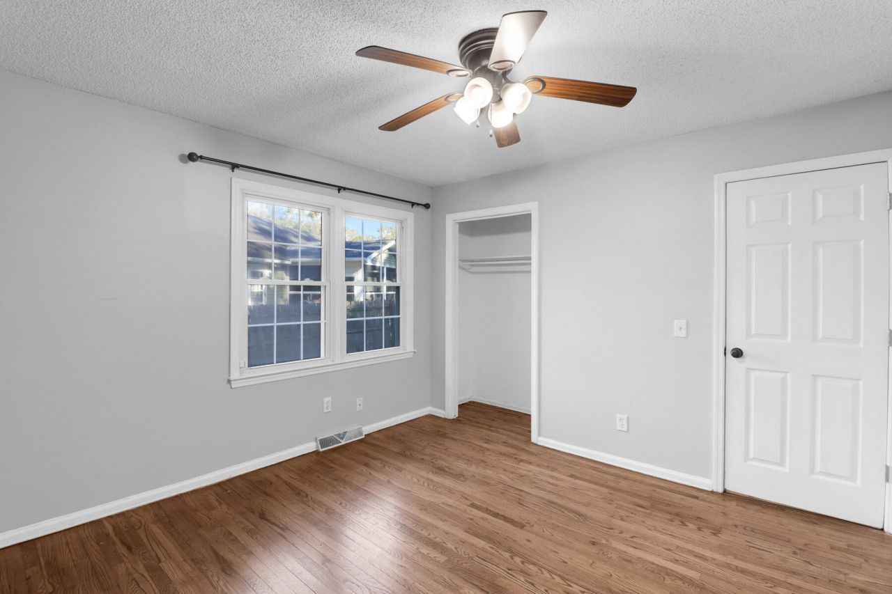 1944 Woodland Road Photo 12