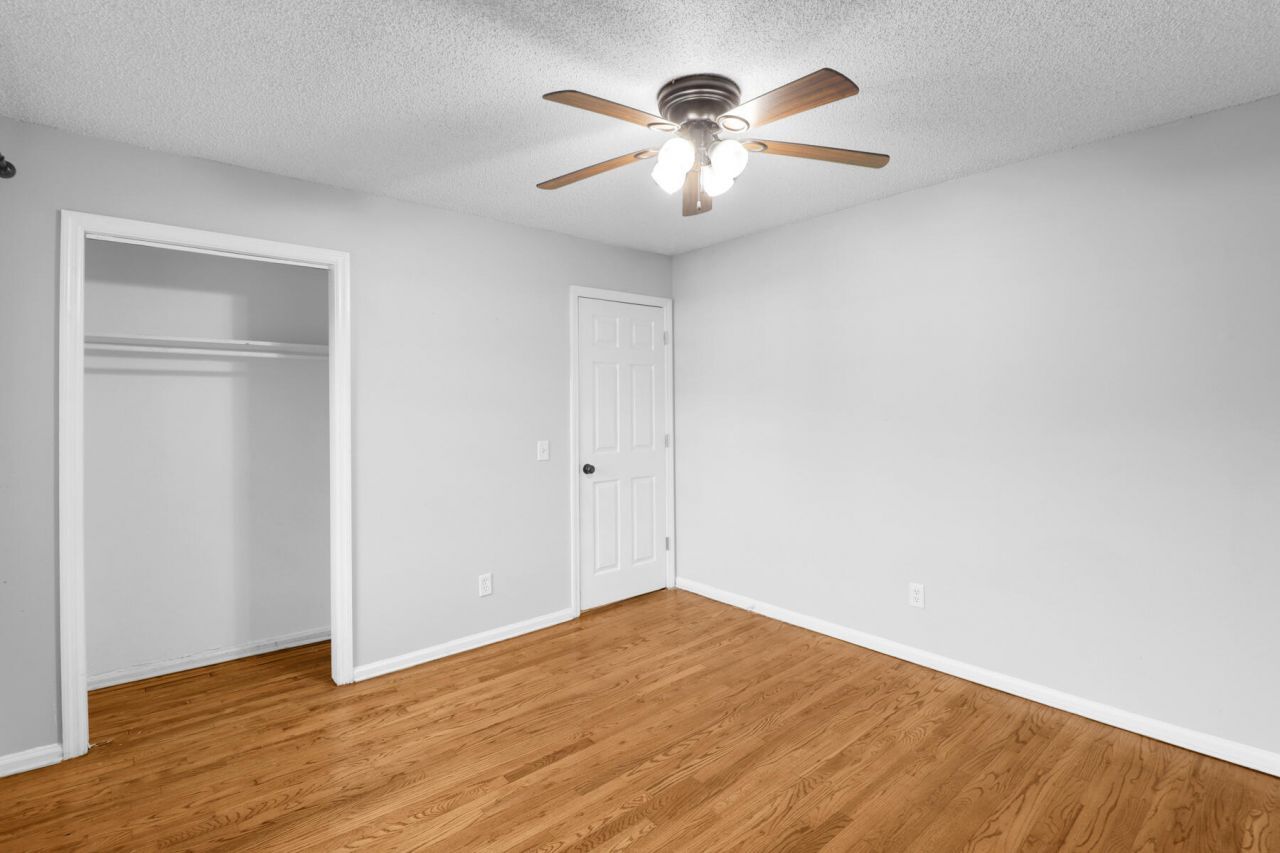 1944 Woodland Road Photo 14