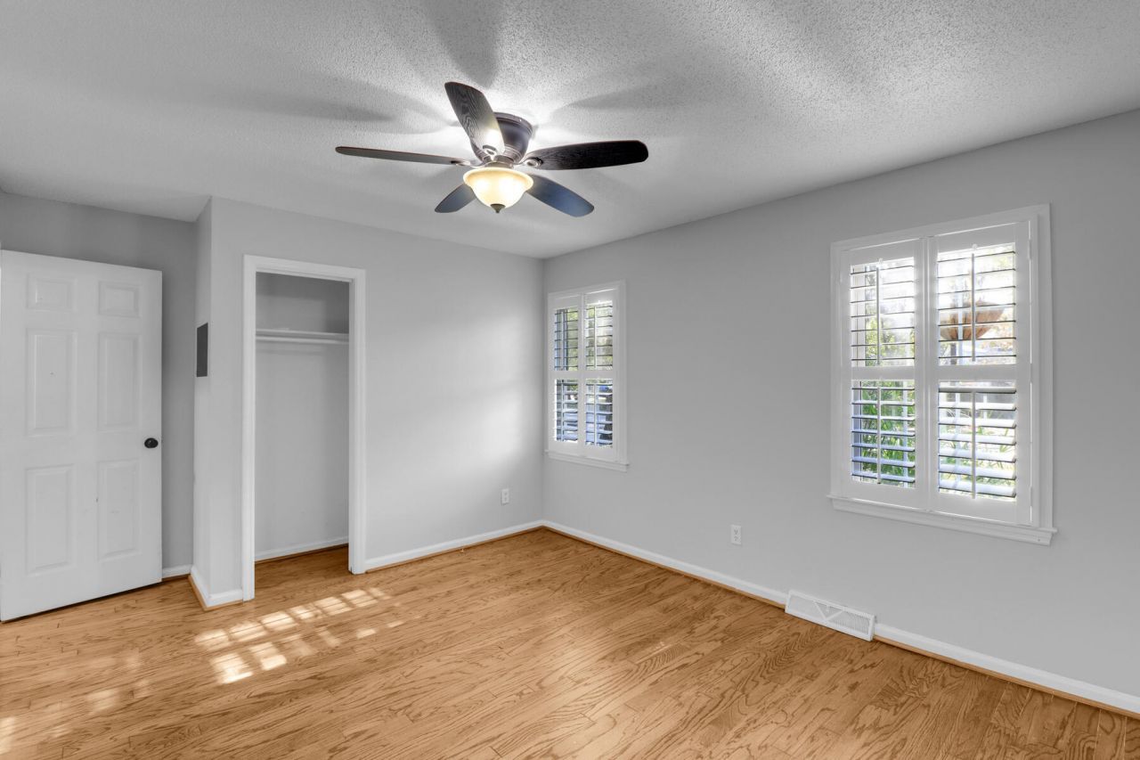 1944 Woodland Road Photo 16