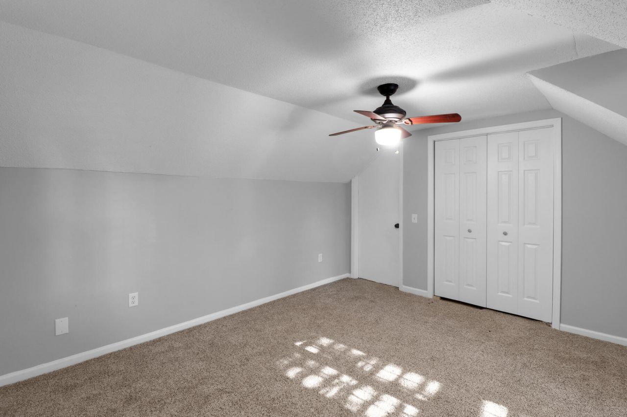 1944 Woodland Road Photo 21