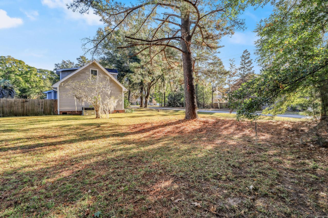 1944 Woodland Road Photo 31