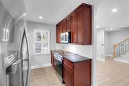 1944 Woodland Road photo 4