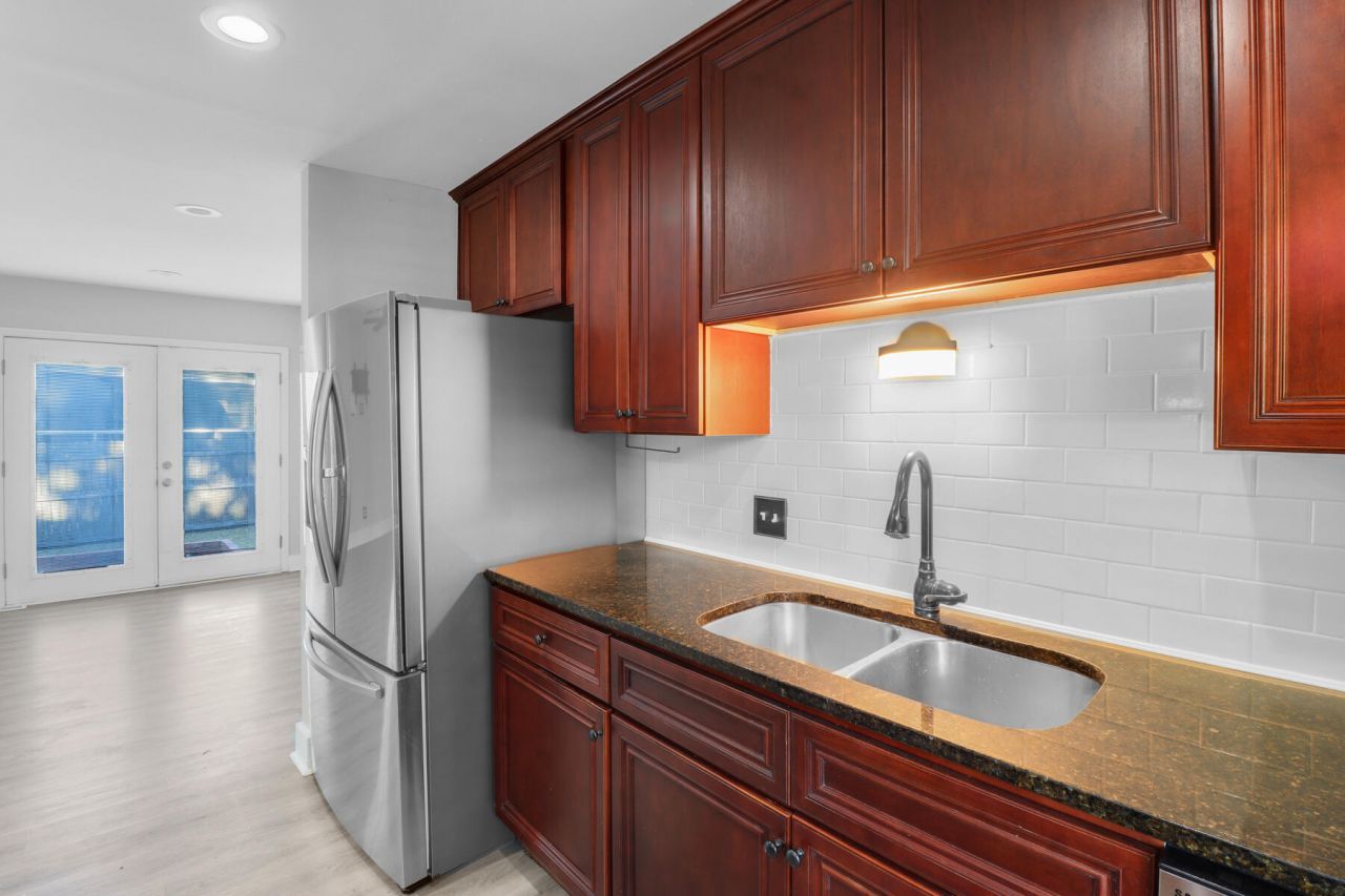 1944 Woodland Road Photo 6