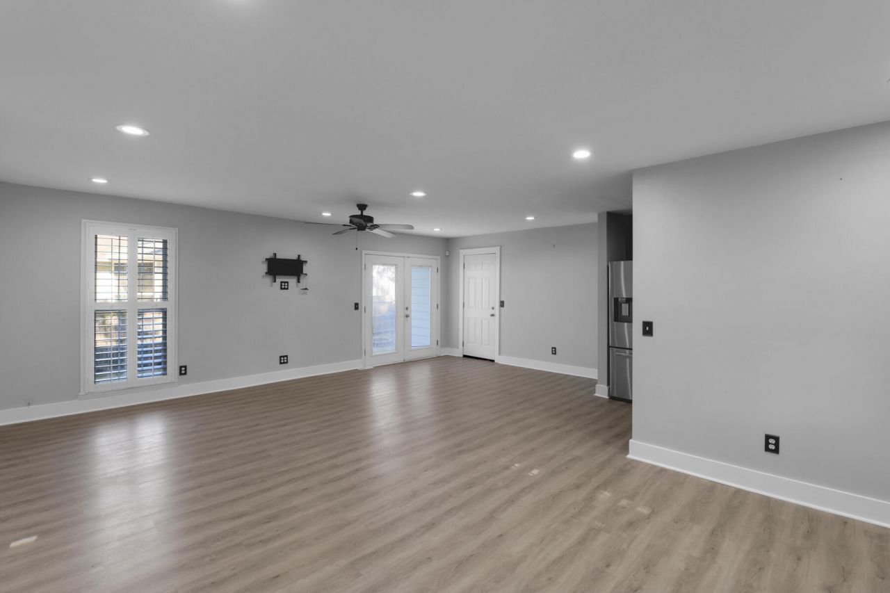 1944 Woodland Road Photo 7