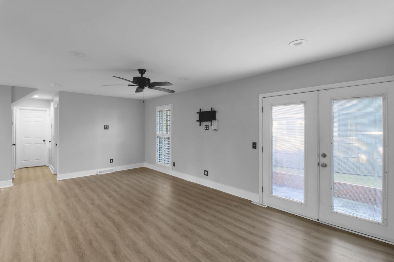 1944 Woodland Road Photo 8