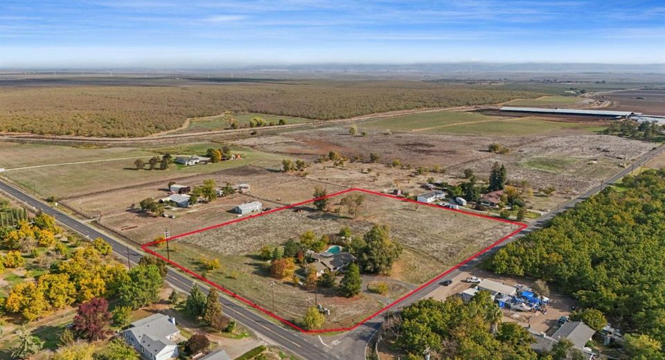 25523 E Groves Rd, Farmington, CA 95230 Photo