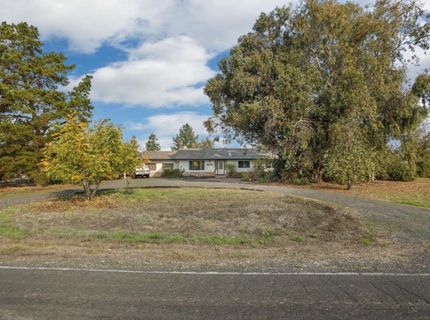25523 E Groves Rd, Farmington, CA 95230 Photo