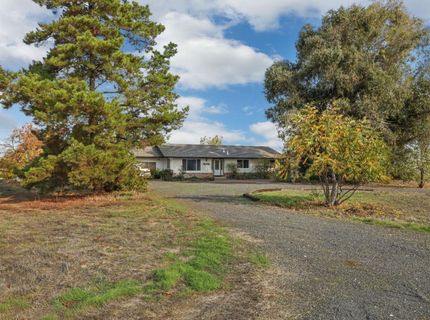 25523 E Groves Rd, Farmington, CA 95230 Photo
