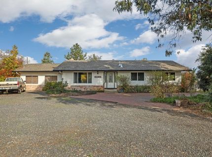 25523 E Groves Rd, Farmington, CA 95230 Photo
