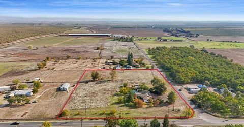 25523 E Groves Rd, Farmington, CA 95230 Photo