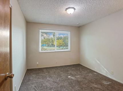 25523 E Groves Rd, Farmington, CA 95230 Photo