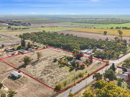 25523 E Groves Rd, Farmington, CA 95230 Photo