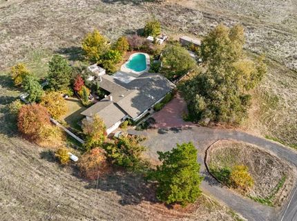 25523 E Groves Rd, Farmington, CA 95230 Photo