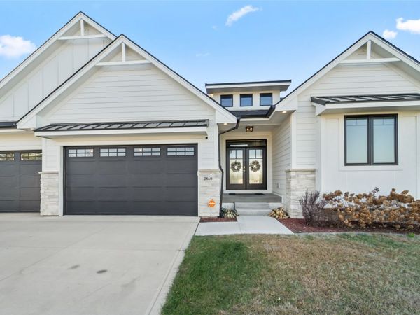2860 NW Brookside Drive, Grimes, IA 50111