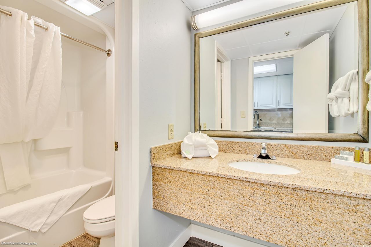 3000 N Ocean Blvd. Photo 18