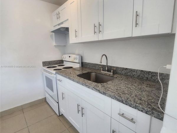 2400 NW 10th Ave, Unit 4, Miami, FL 33127