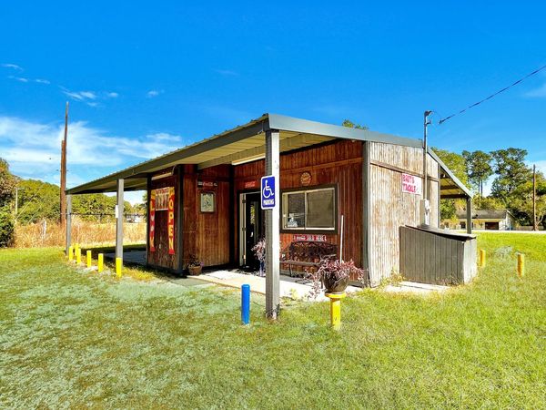 124 Hwy 111, Merryville, LA 70653