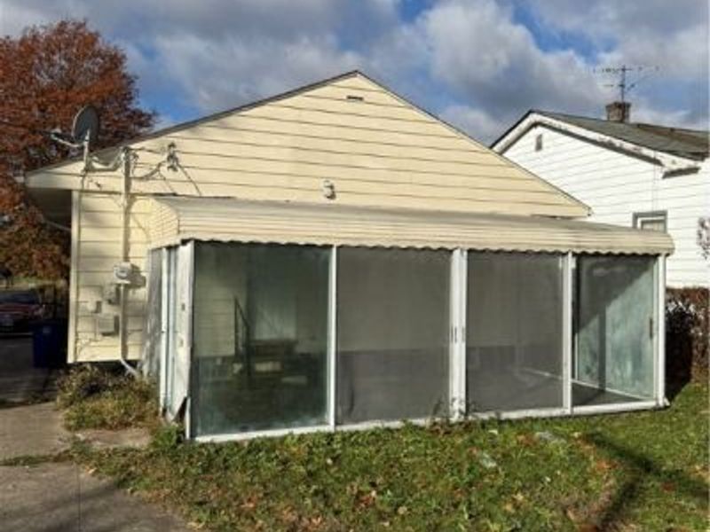 4453 E 154th Street, Cleveland, OH 44128 Photo 4